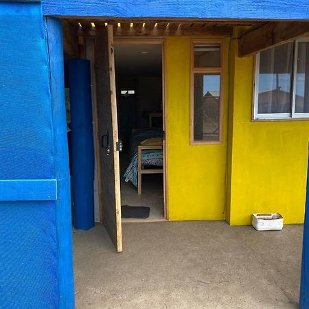 Pichidangui, Los Chincoles Pieza Independiente Con Bano Privado 1 Persona Obs Altura De La Habitacion 1 65 Cm Esterno foto